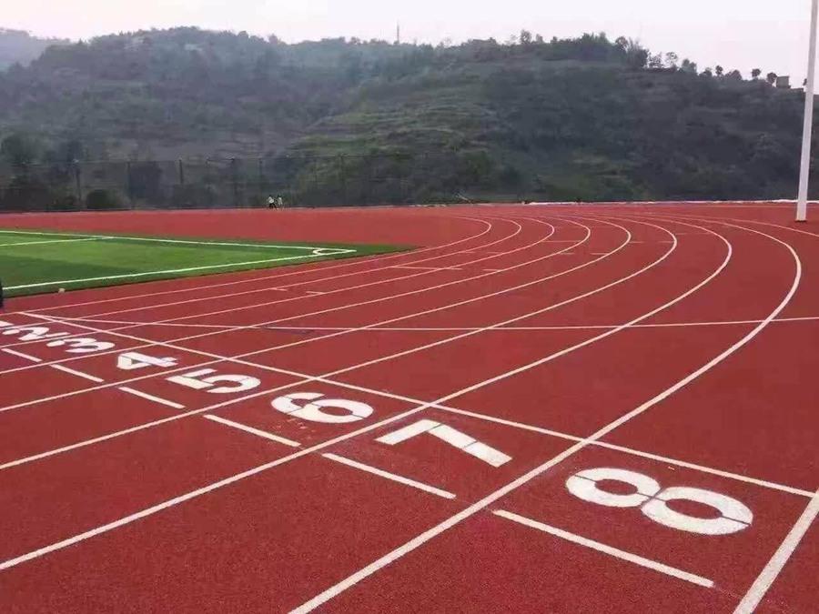透氣型塑膠跑道會應用越來越廣泛?特點是什么?